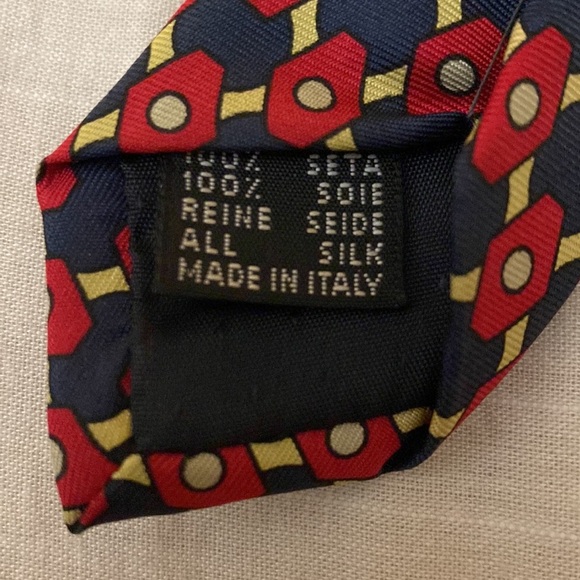 Charles Jourdan Lattice Silk Tie - Picture 4 of 4